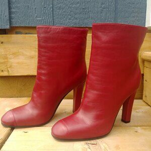 Agnona Italy soft red leather high heel ankle boots size 39